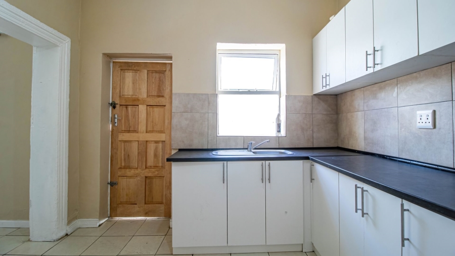 2 Bedroom Property for Sale in Woodstock Western Cape